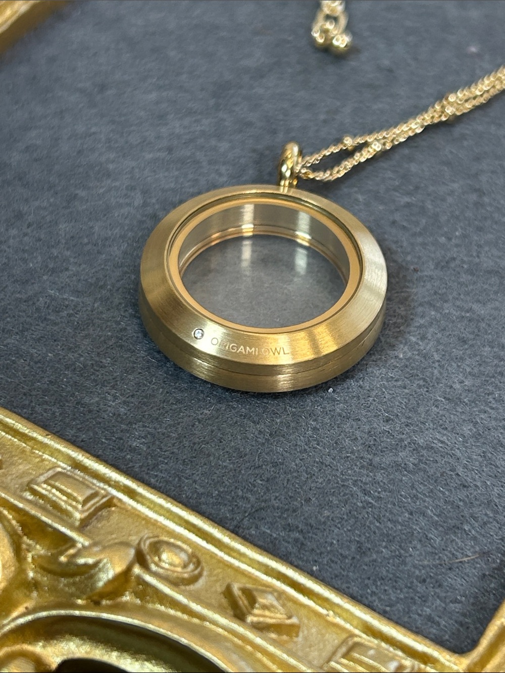 Origami Owl Medium Gold-Tone Textured Circle Pendant Necklace - Picture 5 of 5